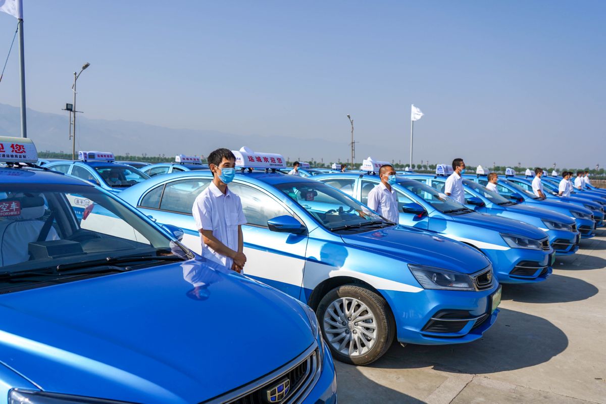 我市新增近百辆新能源出租车