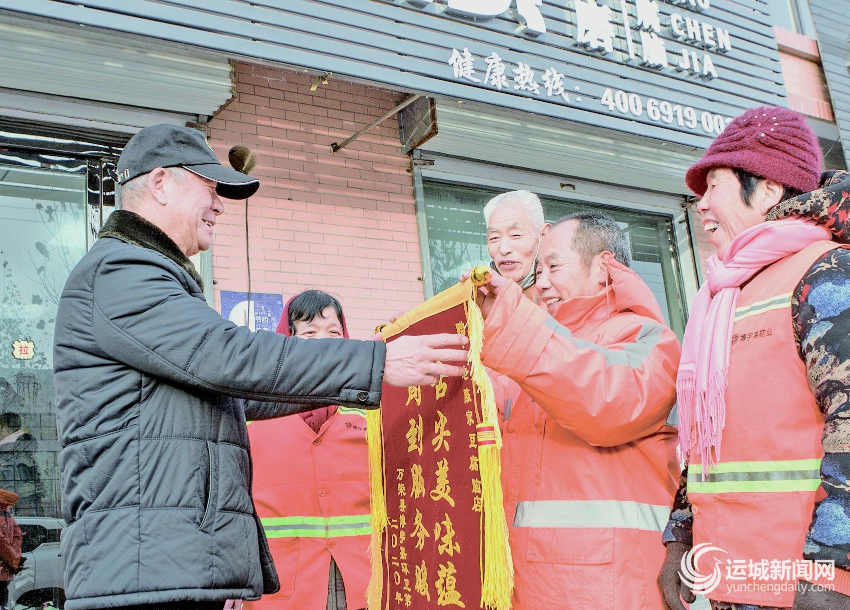 bb9d64ac-22c8-4373-bfee-a93e88e46c3d_watermark.jpg