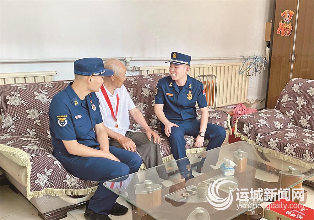 绛县消防 慰问老党员 接受革命传统教育
