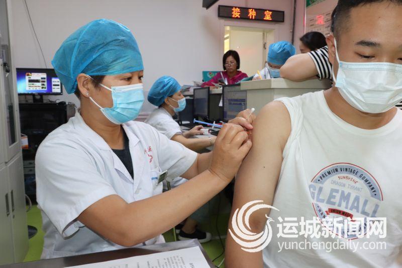 万荣县医疗集团人民医院积极开展接种新冠疫苗工作