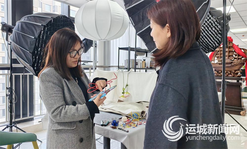 “秋月跨境”驶入外贸转型快车道(图1)